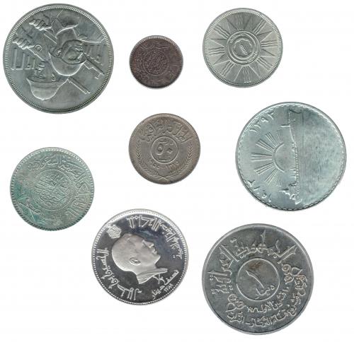 3363   -  MONEDAS EXTRANJERAS. Lote de 8 monedas: 1 dinar de Irak de 1971, 1973 y 1977; 50 fils de 1955 de Irak; 100 fils de 1959 de Irak; 1 riyal de 1955 de Arabia Saundía; 1/4 de riyal de Arabia Saudí; y 1/2 dinar de 1969 de Jordania. MBC+/SC.