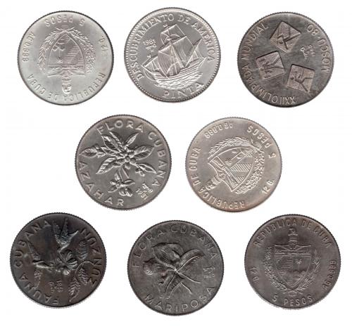 3377 - MONEDAS EXTRANJERAS. CUBA. Lote de 8 monedas de 5 pesos: 1980 (2) y 1981 (3). SC.
