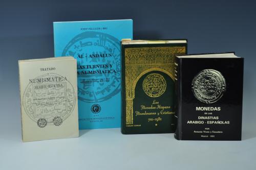 3441 - LIBROS. Lote de 4 libros: A. Vives y Escudero. Monedas de las dinastías Arabigo-españolas. 1893. Madrid. Real Academia de la Historia; F. Codera y Zaidin. Tratado de Numismática Arabigo-Española. 1879. Madrid. Librería de M. Murillo; C. Castán y J.R. Cayon. Las Monedas Hispano Musulmanas y Cristianas. 1980. Madrid; y J. Pellicer i Bru. Al-Andalus. Las fuentes y la Numismática. 1988. Barcelona. Asociación Numismática Española.