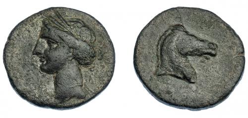 3024 - HISPANIA ANTIGUA. EMISIONES HISPANO-CARTAGINESAS. Unidad. A/ Cabeza de Tanit a izq. R/ Cabeza de caballo a der., debajo del abarbilla ¿iod? AE 8,54 g. 23,5 mm. I-580? ACIP-512? MBC-. Escasa.