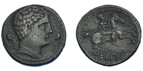 3095 - HISPANIA ANTIGUA. SEKAISA. Unidad. A/ Cabeza masculina con collar a der., delante y detrás delfín. R/ Jinete lancero a der., en exergo SEKaISA. AE 8,98 g. 24,8 mm. I-2131. ACIP-1560. Pátina oscura. MBC-.