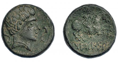 3098 - HISPANIA ANTIGUA. SEKAISA. Unidad. A/ Cabeza masculina con collar a der., delante y detrás delfín. R/ Jinete lancero a der., debajo sin línea SEKaISA. AE 8,22 g. 22,6 mm. I-2131 vte. ACIP-1565. MBC/MBC-. Rara.