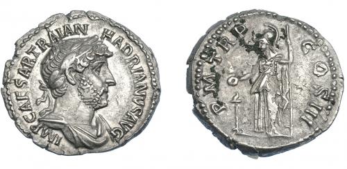 3135 - IMPERIO ROMANO. ADRIANO. Denario. Roma (121-123). A/ Busto laureado y drapeado a der.; IMP CAESAR TRAIAN HADRIANVS AVG. R/ Minerva a izq. con lanza y pátera ofrendando sobre quemaperfumes; P M TR P COS III. Ar 3,23 g. 18,86 mm. RIC-581. Leves oxidaciones en rev. MBC+.