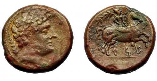 106 - HISPANIA ANTIGUA. KESE. Unidad. A/ Cabeza masculina a der., detrás palma. R/ Jinete palmero a der., debajo sobre línea KeSE. AE 11,82 g. 24,5 mm. I-2280 (vte. módulo). ACIP-1127. MBC-/MBC. Escasa.