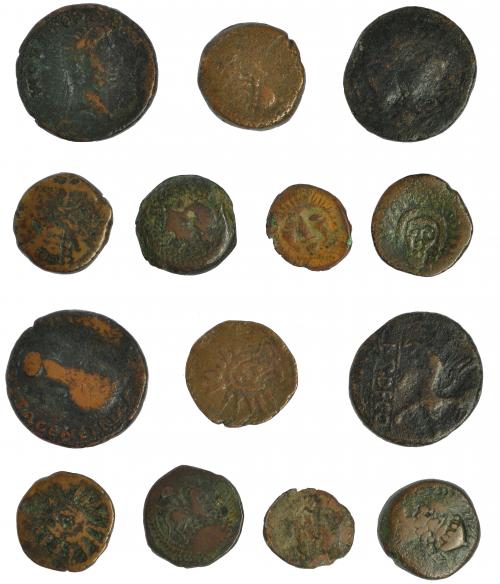 2   -  HISPANIA ANTIGUA. Lote de 7 monedas: 1 dupondio, 5 ases o unidades y 1 semis. Asido, Malaka (3), Obulco, Colonia Romula y Urso. De RC a BC+.