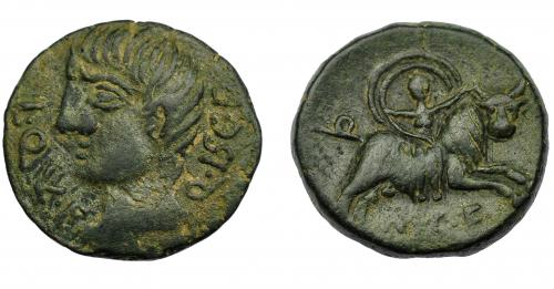 29 - HISPANIA ANTIGUA. INCIERTAS DE CASTULO. As. A/ Cabeza masculina a izq.; Q ISC F L QVL F. R/ Europa cabalgando toro a der., debajo M C F. AE 12,07 g. 26,2 mm. Pátina verde. MBC.