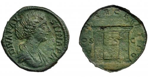 317 - IMPERIO ROMANO. FAUSTINA LA MENOR. Sestercio. Roma (161-180). a/ Busto drapeado a der.; DIVA FAVSTINA PIA. R/ Altar; CONSECRATIO, S-C. AE 19,64 g. 31,8 mm. RIC-1706. Pátina verde oscuro. MBC-.