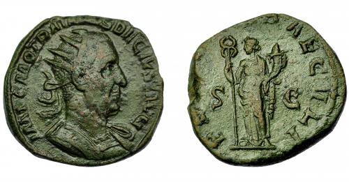 346 - IMPERIO ROMANO. TRAJANO DECIO. Doble sestercio. Roma (249-251). A/ Busto radiado y acorazado a der.; IMP C M Q TRAIANVS DECIVS AVG. R/ Felicitas a izq. con caduceo y cornucopia; FE(LICITAS S)AECVLI, S-C. AE 24,56 g. 32,7 mm. Campos repasados. Pátina verde oscuro. MBC/MBC-. Escasa.