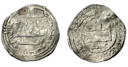 434   -  ACUÑACIONES HISPANO-ÁRABES. CALIFATO. Hisam II. Dirham. Al-Andalus 366 H. AR 2,78 g. 23,35 mm. Vives-498. BC+.