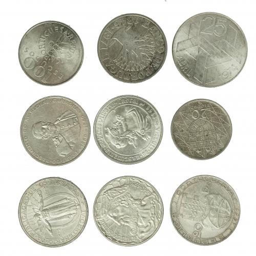 739   -  MONEDAS EXTRANJERAS. PORTUGAL. Lote de 9 piezas de plata. 250 escudos, 1974; 100 escudos, 1974; 50 escudos (5): 1968, 1969 (2), 1971 y 1972; 20 escudos (2): 1953 y 1966. EBC/SC.