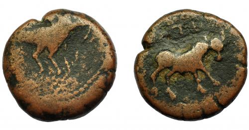 80 - HISPANIA ANTIGUA. OBULCO. Semis. A/ Águila a der., detrás creciente. R/ Toro a der., encima externa con línea OBVLCO. AE 6,32 g. 19 mm. I-1849. ACIP-2238. BC. Muy rara.