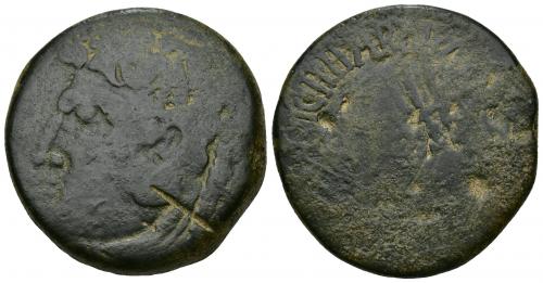 3041 - HISPANIA ANTIGUA. GADES. Sestercio. Augusto. A/ Cabeza de Melkart a izq. con leonté y clava R/ Acrostolio; M AGRIPPA COS III MVNICI PAREN. AE 43,08 g. 37,6 mm. APRH-78. ACIP-3308. CC-4098, mismo ejemplar. Pátina oscura. Golpe de cizalla en anv. BC/RC. Rarísima. Ex colección Cores.