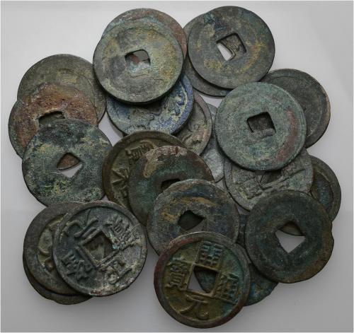 3463   -  MONEDAS EXTRANJERAS. CHINA. Lote de 23 monedas de diferentes módulos. Dinastía Song. Tong Bao y Yuan Bao. Emperadores de Renzoung a Shenzong. BC+/MBC.