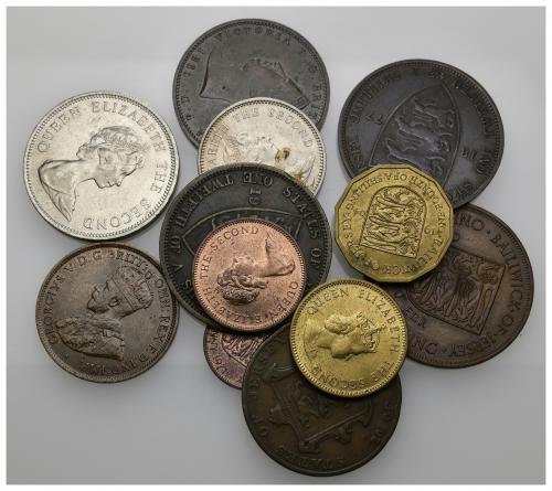 3480   -  MONEDAS EXTRANJERAS. JERSEY. Lote de 12 piezas. 1/26 shilling (2): 1844 y 1913; 1/13 shilling. 1866; 1/12 shilling (3): 1877, 1913 y 1960; 1/4 shilling (2): 1957 y 1964; 10 peniques. 1965; 5 peniques. 1968; penique. 1971; 1/2 penique. 1971. De MBC- a SC.