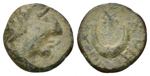 37 - HISPANIA ANTIGUA. BALLEIA. Divisor. A/ Cabeza a der. R/ Creciente con estrella, a los lados aspas, debajo BA(LL)EIA. AE 2,39 g. 15,3 mm. I-211. ACIP-2481. Pátina verde claro. MBC-. Muy rara.