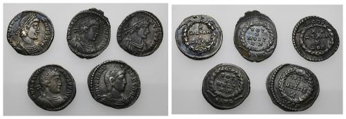 384   -  IMPERIO ROMANO. Lote de 5 silicuas de Juliano II: 1 como césar -Arelate- y 4 como Augusto -Lugdunum (3) y Treveris (1)-. MBC/MBC+.