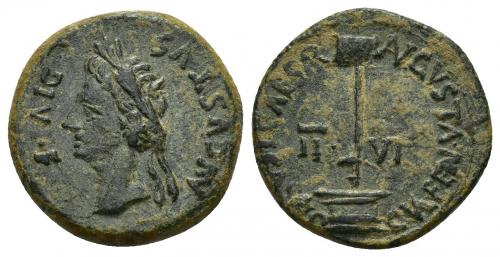 3009 - HISPANIA ANTIGUA. CAESARAUGUSTA. Augusto. Semis. A/ Cabeza laureada a izq.; AVGVSTVS DIVI F. R/ Vexillum; II VIR/ CAESARAVGVSTA-L CASSIO-C VAL FEN. AE 4,27 g. 19 mm. I-332. APRH-311a. ACIP-3035. CC-4700, mismo ejemplar. Pátina verde. MBC+/MBC. Muy rara.
