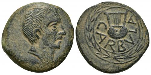 9   -  HISPANIA ANTIGUA. CARBULA. Doble. A/ Cabeza masculina a der., delante creciente (no visible). R/ Lira, alrededor CARBVLA, todo dentro de láurea. AE 23,28 g. I-439. 32,4 mm. ACIP-2311. Pátina oscura. EBC-. Muy rara en esta conservación. Ex colección Cores.