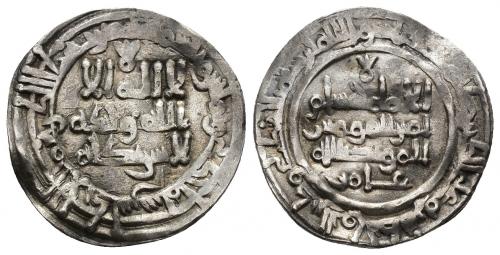 271   -  CALIFATO. HISAM II (977-1008). Dírham. Al-Andalus. 381 H. AR 2,87 g. 23 mm. V-514. Ligeramente alabeada. MBC.