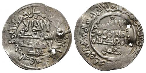 303   -  CALIFATO. HISAM II (977-1008). Dírham. Medina Fez. 390 H. AR 2,9 g. 23 mm. V-625. Dos perforaciones. MBC+. 