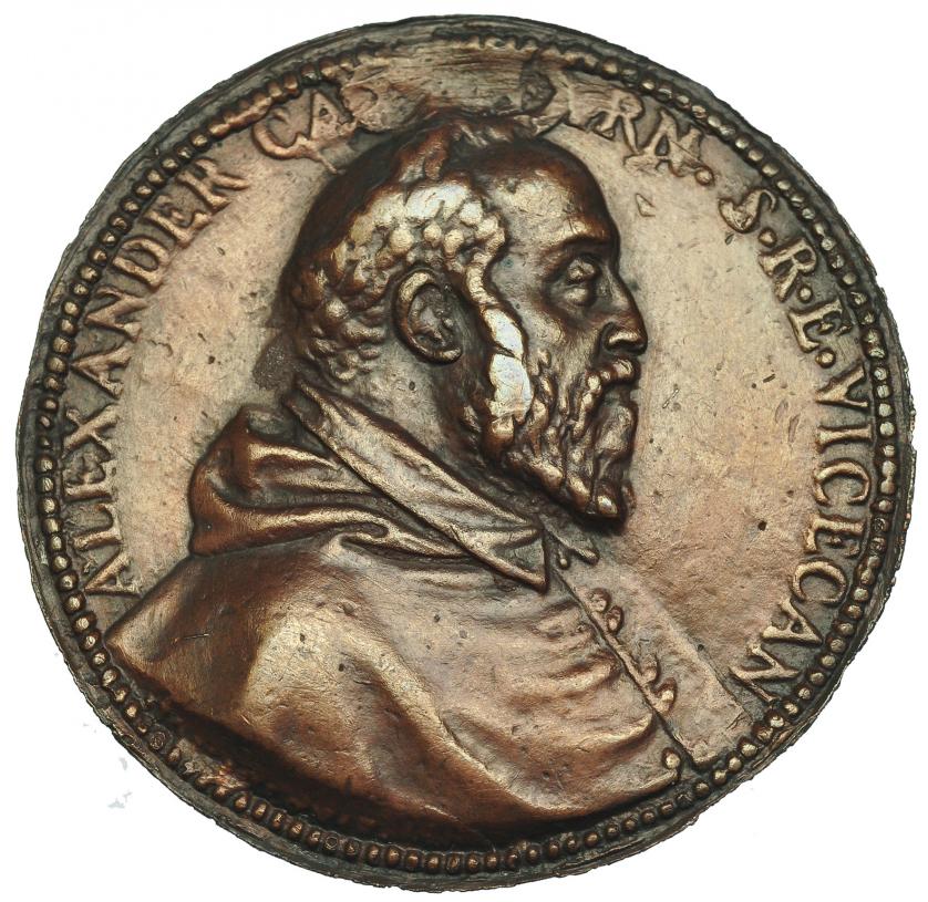 630   -  ITALIA. Placa unifaz de plomo bronceado. Medalla. Cardenal Alejandro Farnesio. Construcción de la Iglesia del Gesù en Roma. En el corte del brazo, firma de grabador IO. V. MILONI-F. G. Melon. Álvarez-Ossorio-284. 47 mm. Vano en anv. MBC+.