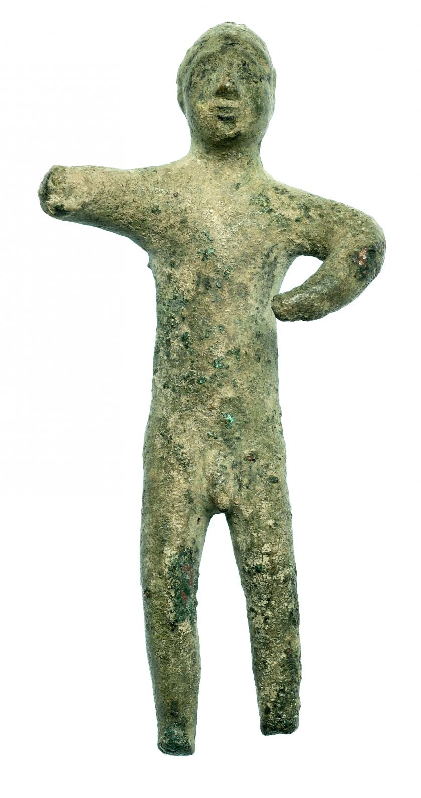 702   -  HISPANIA ANTIGUA. Cultura Ibérica. Bronce. Exvoto viril sin pies, ni manos. Altura 9 cm. S. V-II a.C. 