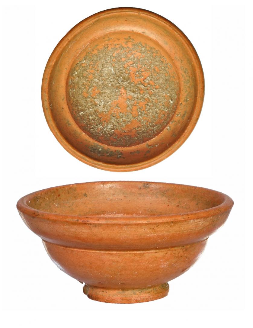 755   -  ROMA. Imperio Romano. Terra sigillata. Copa. Diámetro: 8,4 cm. Altura: 4,3 cm. Procedente de colección privada española años 1970-80.