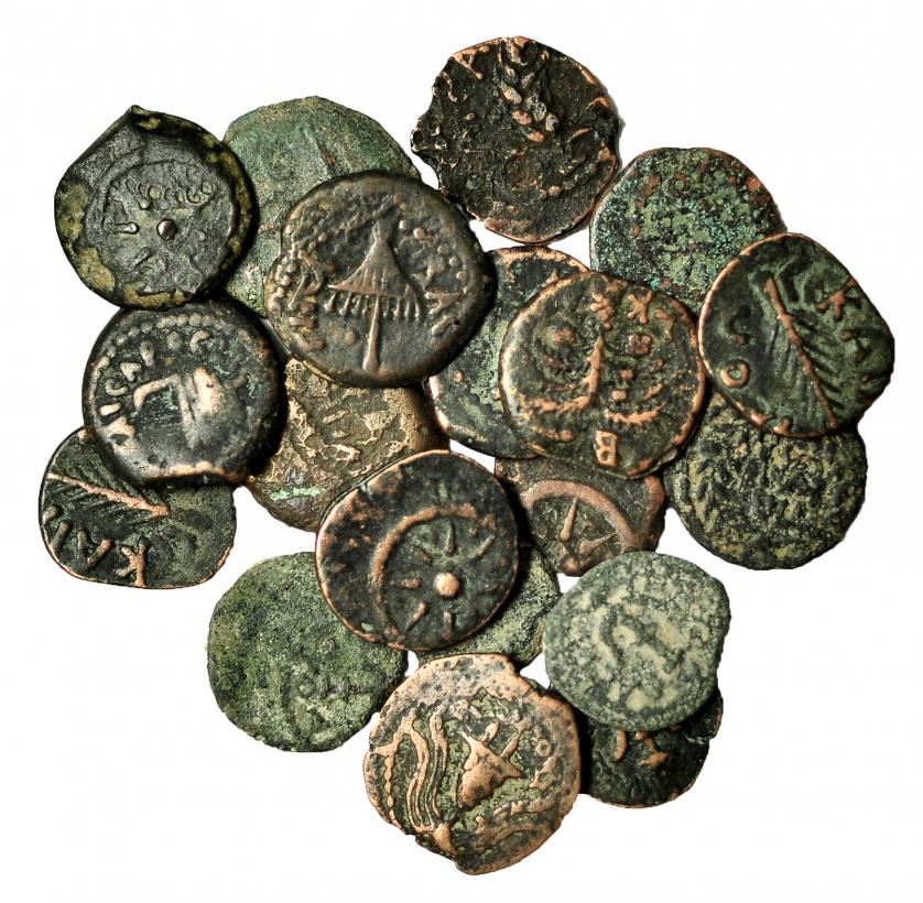 93   -  Lote 19 bronces de Judea (lepton): Alejandro Janeo (5), Porcio Festo (3), Poncio Pilatos (2). Herodes el Grande (2), Herodes Antipas (2), Valerio Grato, A. Felix Coponius, Herodes, óbolo de la viuda. RC/BC+.