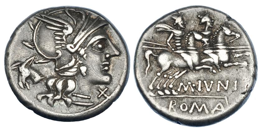 278   -  JUNIA. Denario. Roma (145 a.C.). A/ Cabeza de Roma, detrás cabeza de asno. CRAW-220.1. FFC-778. Rayita en anv. MBC.