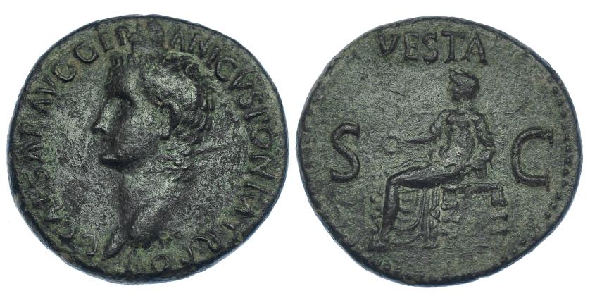313   -  CALÍGULA. As. Roma (37-38 d.C.). R/ Vesta entronizada a izq.; VESTA, S-C. RIC-38. Pátina verde. MBC-/MBC.