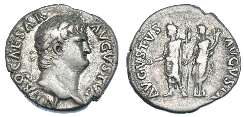 319   -  NERÓN. Denario. Roma (64-65 d.C.). R/ Nerón a izq. con pátera y cetro con la emperatriz; AVGVSTVS AVGVSTA. RIC-45. MBC/MBC-.