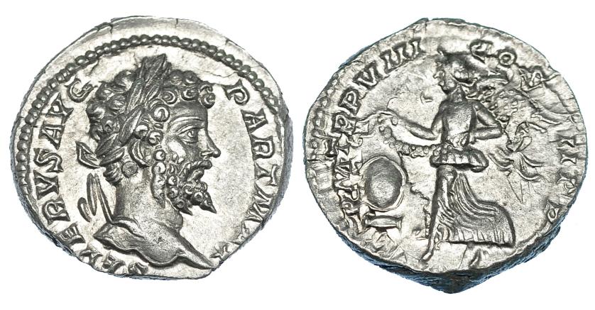 390   -  SEPTIMIO SEVERO. Denario. Roma (200). R/ Victoria avanzando a izq. con corona sobre escudo; P M TR P VIII COS II P P. RIC-150. Doble acuñación en rev. EBC+.
