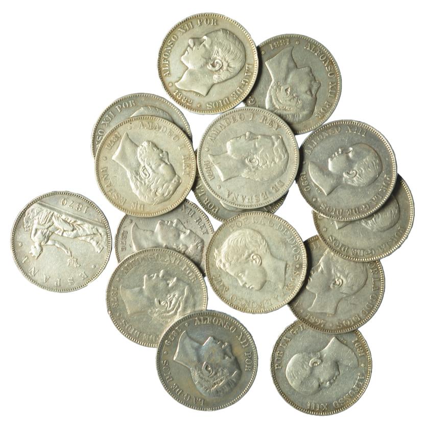 661   -  Lote 15 monedas de 5 pesetas: 1870, 1871*71 y 75, 1876, 1878, 1879, 1881,  1882, 1885*87, 1888, 1889, 1890, 1891, 1897 y 1898. Calidad media MBC/MBC+.