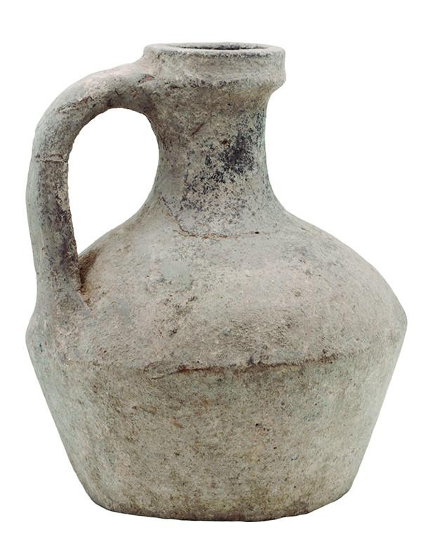 2091   -  HISPANO-ÁRABE. Jarra (XI-XII d.C.). Cerámica. Altura 16,9 cm. Pegado / Restaurado