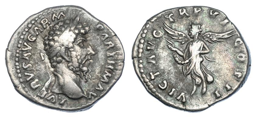 3051   -  LUCIO VERO. Denario. Roma (165-166). R/ Victoria a izq.; VICT AVG TR P VI COS II. RIC-553. MBC-.
