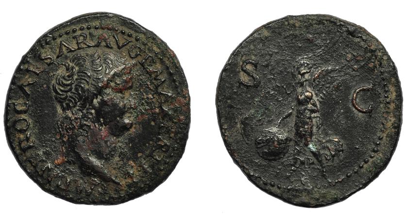 142   -  NERÓN. As. Lugdunum (66 d.C.). R/ Victoria a izq. con escudo con inscripción SPQR, S-C. AE 10,65 g. 30,7 mm. RIC-543. Pátina oscura con erosiones. MBC-.