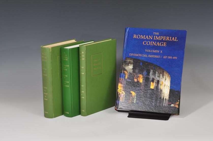 768   -  Lote de 4 volúmenes: Mattingly et al., Roman Imperial Coinage: vol. I. Augustus to Vitellius, London, 1968; vol. II. Vespasian to Hadrian, London, 1968; vol. VI. From Diocletian’s reform (A.D. 294) to the death of Maximinus (A.D. 313), London, 1967. Fotocopia encuadernada en tapa dura del vol. X. The divided Empire and the fall of the Western parts. A.D. 395-491, London, 1994. 