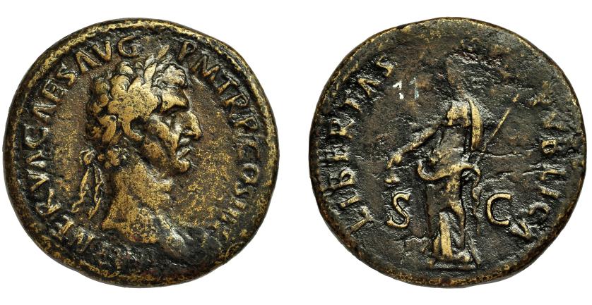 106   -  NERVA. Sestercio. Roma (97 d.C.). R/ Libertas a izq. con pileus y cetro; LIBERTAS PVBLICA, SC. AE 24,46 g. 34 mm. RIC-86. MBC/BC-. Venta privada en La Lonja del Almidón. Conserva sobre original.