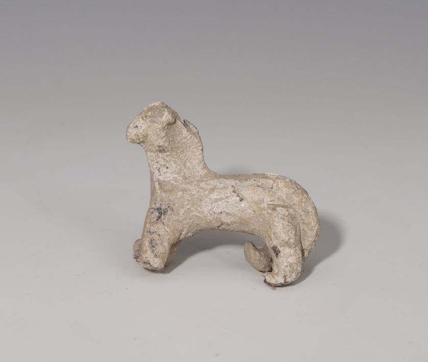 439   -  HISPANIA ANTIGUA. Cultura Ibérica. Figura de caballo (IV- II a.C.). Plomo. Altura 4,7 cm.