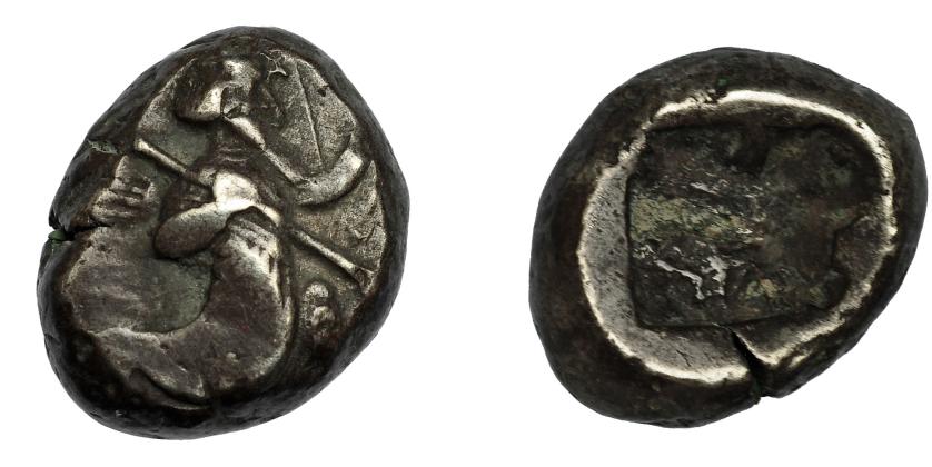 2125   -  GRECIA ANTIGUA. PERSIA. Reyes Aqueménidas. Siclo (Darío I-Jerjes II, 485-420 a.C.). A/ Rey arrodillado a der. con arco y lanza. R/ Punzón incuso. AR 5,6 g. 15,1 mm. COP-280. SBG-4678. BC+.