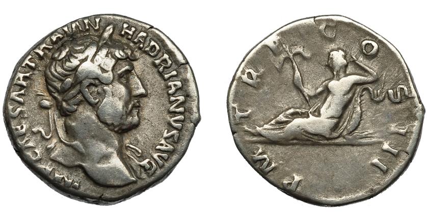 2239   -  IMPERIO ROMANO. ADRIANO. Denario. Roma (119-122). R/ Oceanus reclinado a izq. sobre delfín y sosteniendo ancla; P M TR P COS III. AR 3,32 g. 17,7 mm. RIC-520. hojita. MBC-.
