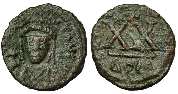 2327   -  IMPERIO BIZANTINO. TIBERIO II CONSTANTINO. 1/2 follis. Roma. sin año (578-582). AE 4,92 g. 19 mm. DOC-61a. BC+/MBC-.