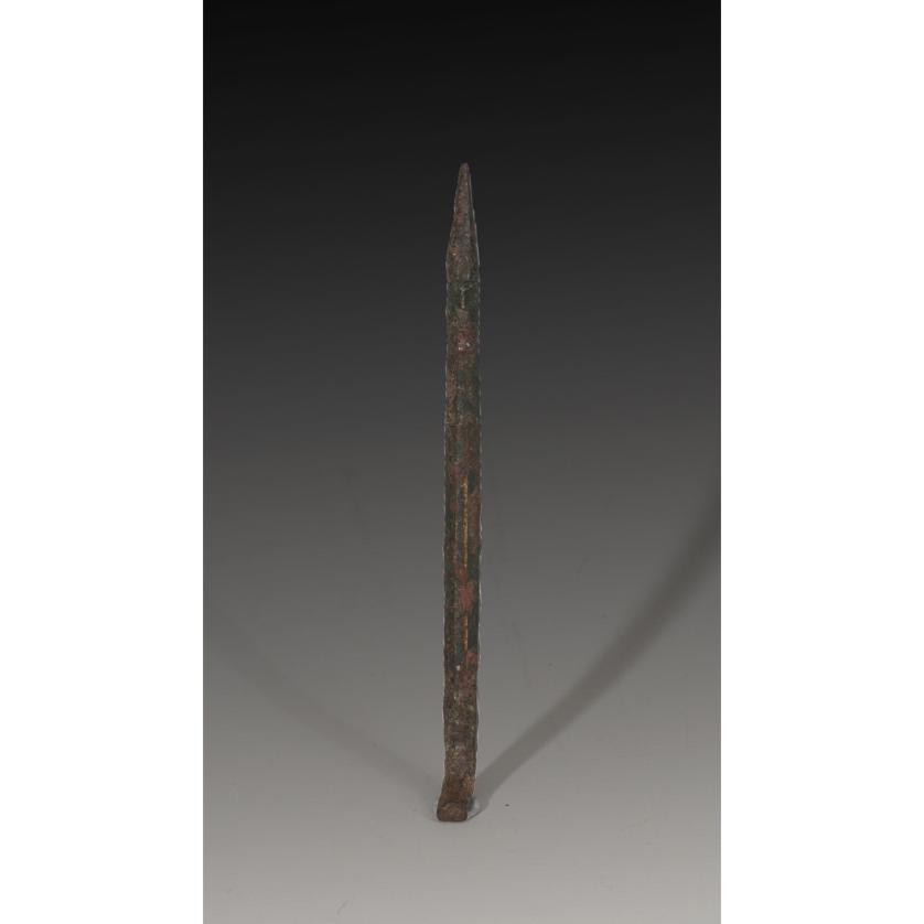 2664   -  HISPANIA ANTIGUA. Cultura ibérica. Exvoto (VI-II a.C.). Bronce. Longitud 7,5 cm.