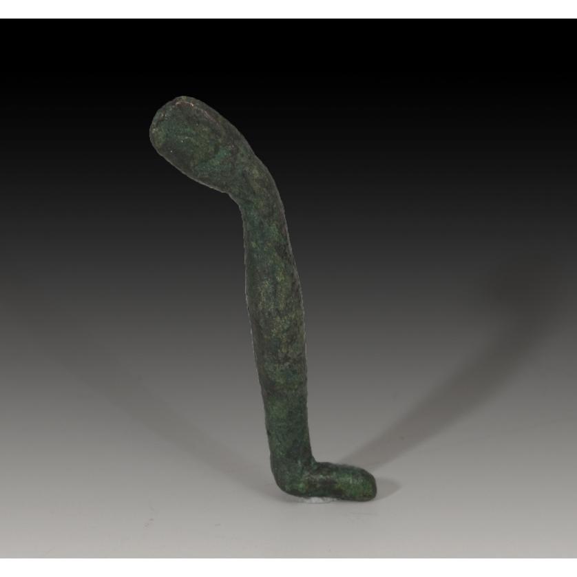 2667   -  HISPANIA ANTIGUA. Cultura ibérica. Exvoto (IV-II a.C.). Bronce. Altura 4,4 cm.