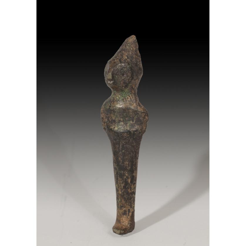 2670   -  HISPANIA ANTIGUA. Cultura ibérica. Exvoto (IV-I a.C.). Bronce. Longitud 6,4 cm..