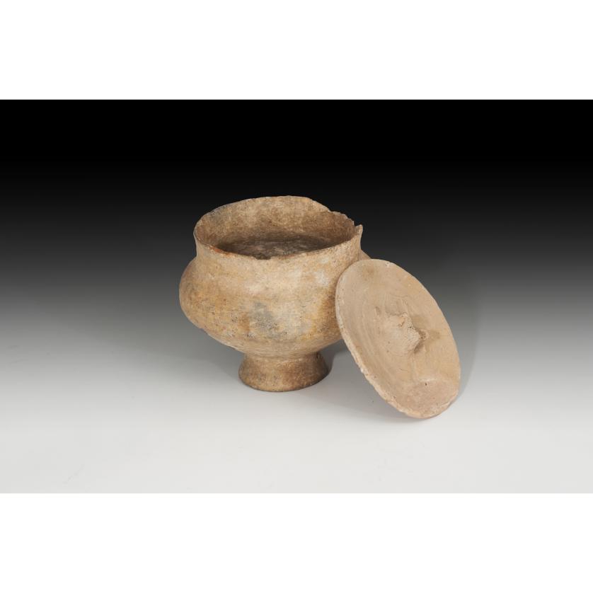 2672   -  ROMA. Iberorromano. Urna con tapadera (III d.C.). Cerámica común. Altura 9,3 cm