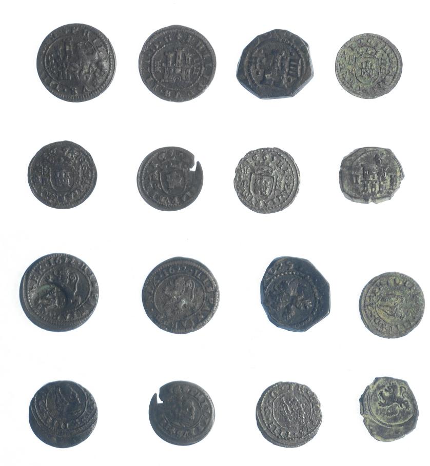 1010   -  FELIPE IV. Lote de 8 monedas de Segovia: 7 de 4 maravedís 1622 (2, una de ellas con resello), 1625, 1663 (3) y 1664 y 1 de 2 maravedís con marca flor. BC+/MBC.
