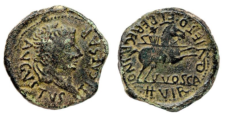 237   -  OSCA. As. Tiberio. A/ Cabeza laureada a der.; TI CAESAR AVGVSTVS. R/ Jinete lancero a der., debajo V V OSCA, alrededor QVIETO ET PEREGRINO. AE 14,23 g. 31 mm. RPC-295. APRH-295. ACIP-3225. CC-4677, mismo ejemplar. Pátina verde rugosa. MBC-. Muy escasa.