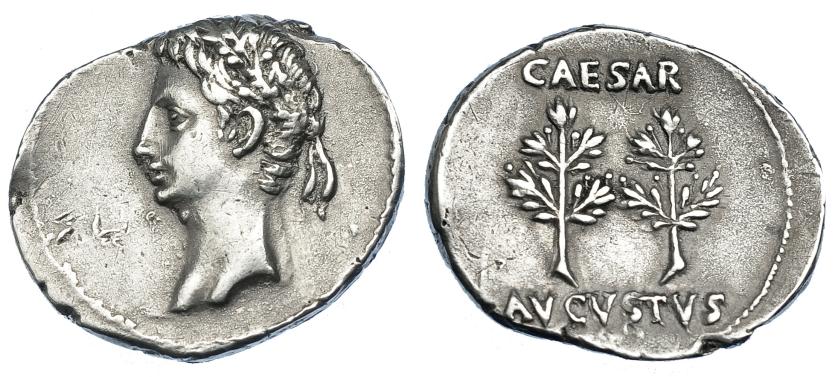 428   -  PERIODO DE JULIO CÉSAR A AUGUSTO. AUGUSTO. Denario. Caesaraugusta (19-18 a.C.). A/ Cabeza laureada a izq. R/ Dos laureles; CAESAR/ AVGVSTVS. AR 3,51 g. 21,4 mm. RIC-33b. FFC-31. Golpecitos en anv. MBC+. Muy escasa.