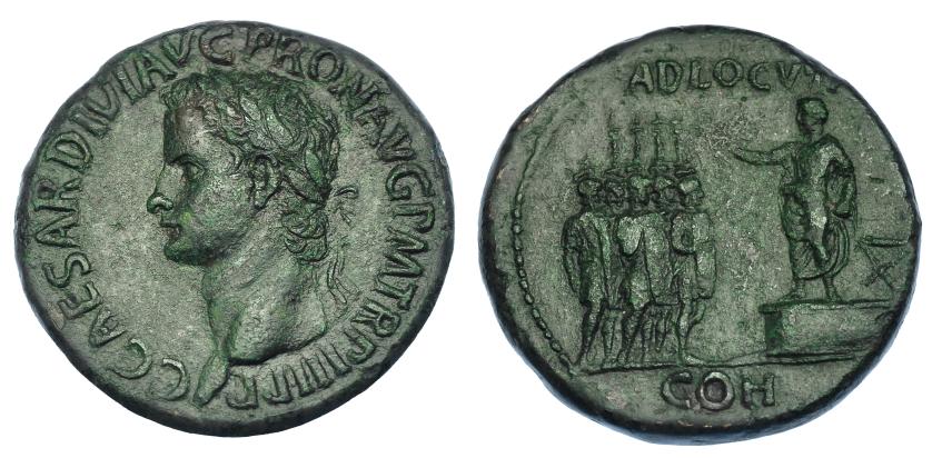 444   -  IMPERIO ROMANO. CALÍGULA. Sestercio. Roma (40-41 d.C.). A/ Cabeza laureada a izq.; C CAESAR DIVI AVG PRON AVG P M TR P IIII P P. R/ Calígula de pie a izq. sobre plataforma ante cinco soldados, encima ADLOCVT, debajo COH. AE 28,26 g. 35 mm. RIC-48. EBC-/MBC+. Rara.